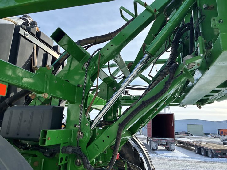 2018-john-deere-r4038-image-41