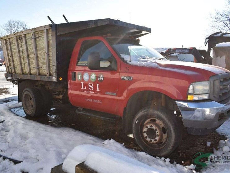 2003-ford-f550-image-1