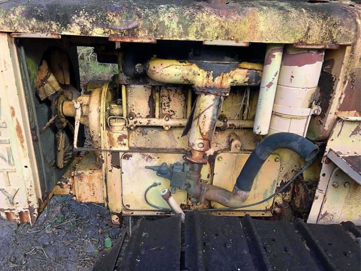 caterpillar-twenty-image-35