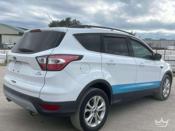 2017-ford-escape-image-3