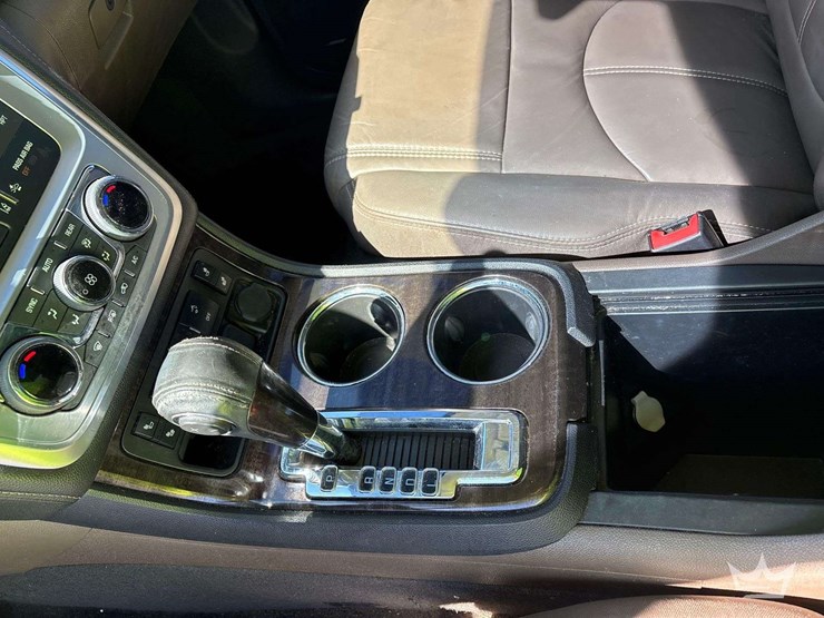 2017-gmc-arcadia-suv-image-15