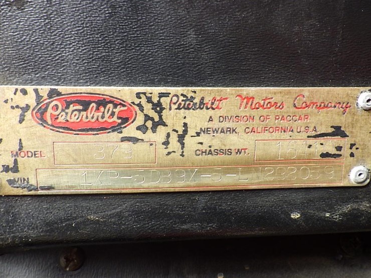 1990-peterbilt-379-image-44