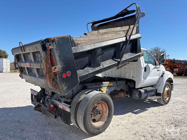 2006-ford-f650-image-3