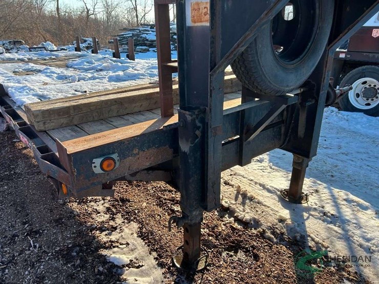 2005-cronkhite-9100-24ft-with-5ft-beavertail-vin-#-47391362451110435-image-9