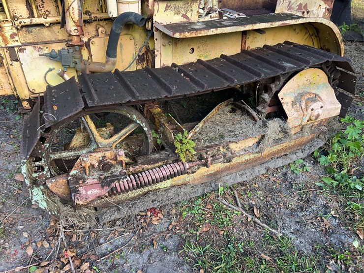 caterpillar-twenty-image-42