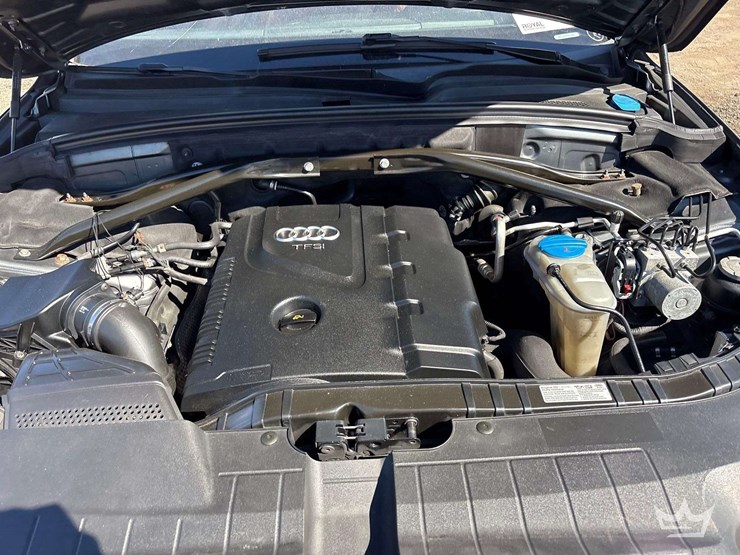 2012-audi-q5-image-7