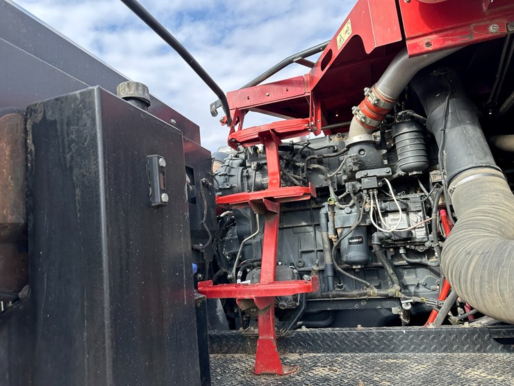 #38416-•-2016-case-axial-flow-8240-prwd-combine-yfg230343-image-58