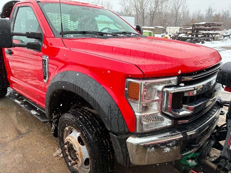 2022-ford-f550-image-22