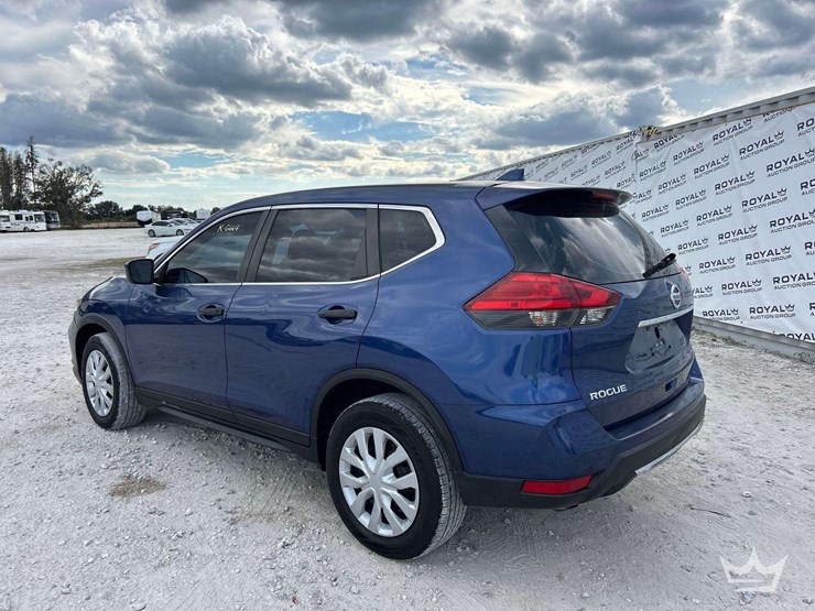 2017-nissan-rogue-image-3