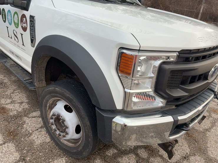 2022-ford-f550-image-22
