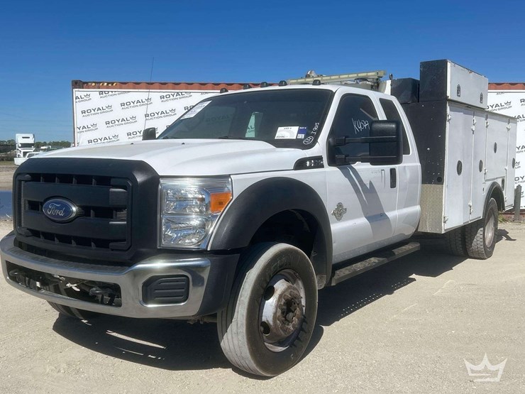 2016-ford-f550-image-1