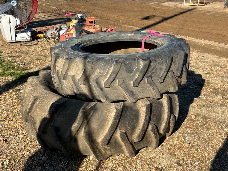 #37659-•-lot-of-(1)-12.4-24-tire-&-(1)-16.9-24-tire-image-3