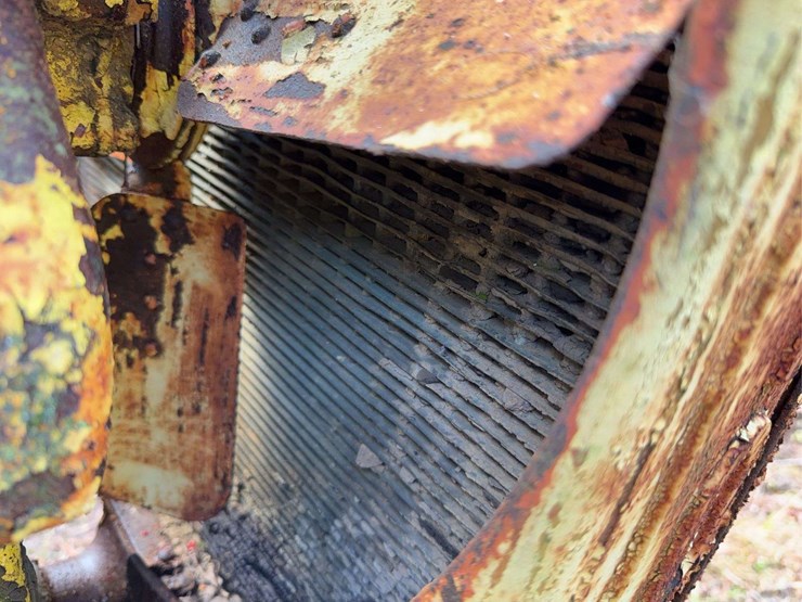 caterpillar-2-ton-crawler-image-16