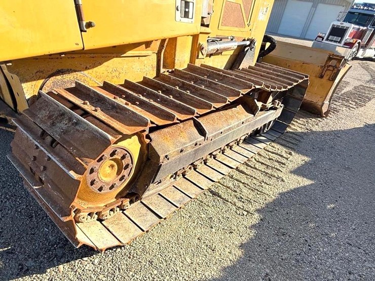 2017-deere-550k-lgp-image-19