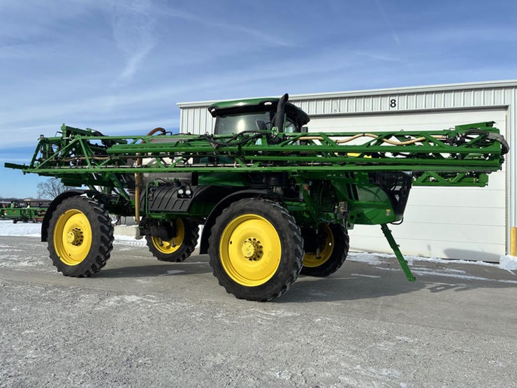 2018-john-deere-r4038-image-1