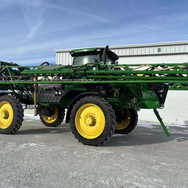 2018 JOHN DEERE R4038