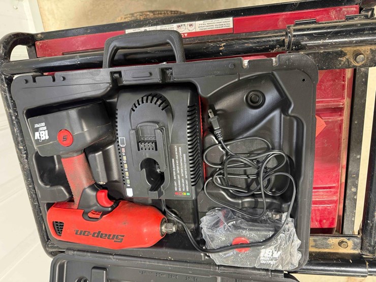 snap-on-impact-wrench-image-1