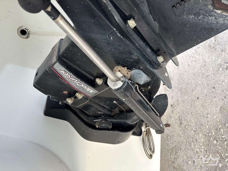 2009-mariah-sc23-23ft.-cabin-cruiser-with-t/a-boat-trailer-image-27