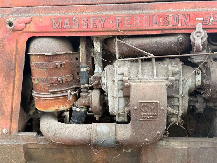 massey-ferguson-98-image-26