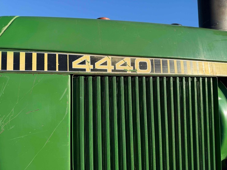 1979-john-deere-4440-image-8