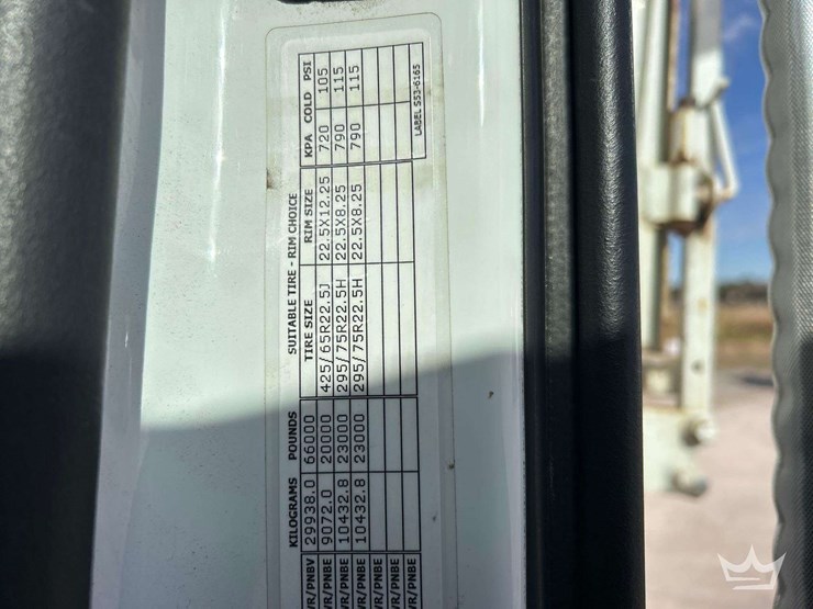 2020-peterbilt-567-image-6