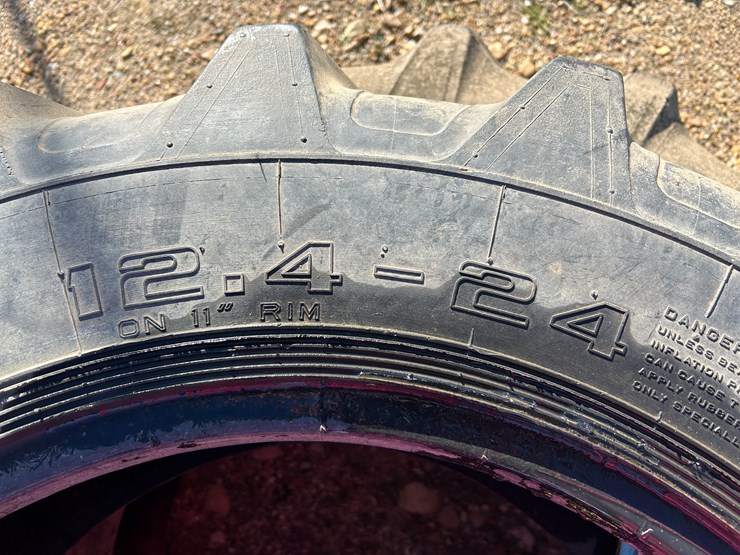 #37659-•-lot-of-(1)-12.4-24-tire-&-(1)-16.9-24-tire-image-4
