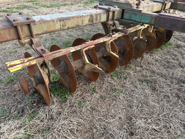 john-deere-17-image-9