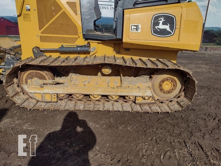 2020-deere-450k-image-32