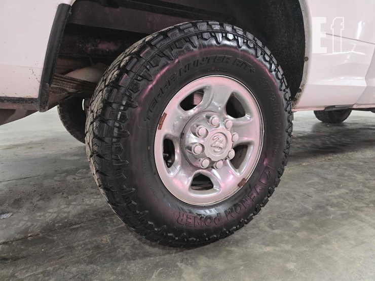 2012-dodge-2500-image-21