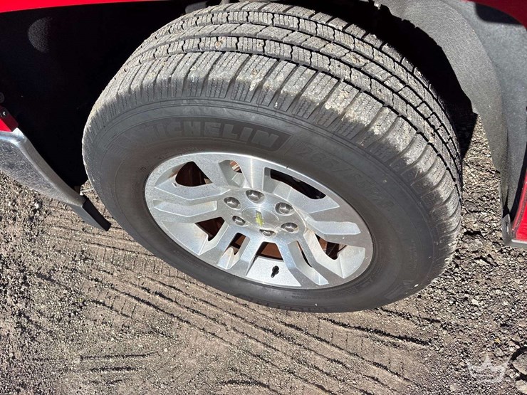 2015-chevrolet-silverado-1500-image-28