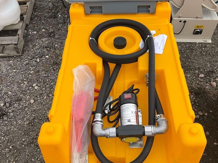 2025-poly-fuel-tank-with-electric-pump-image-1