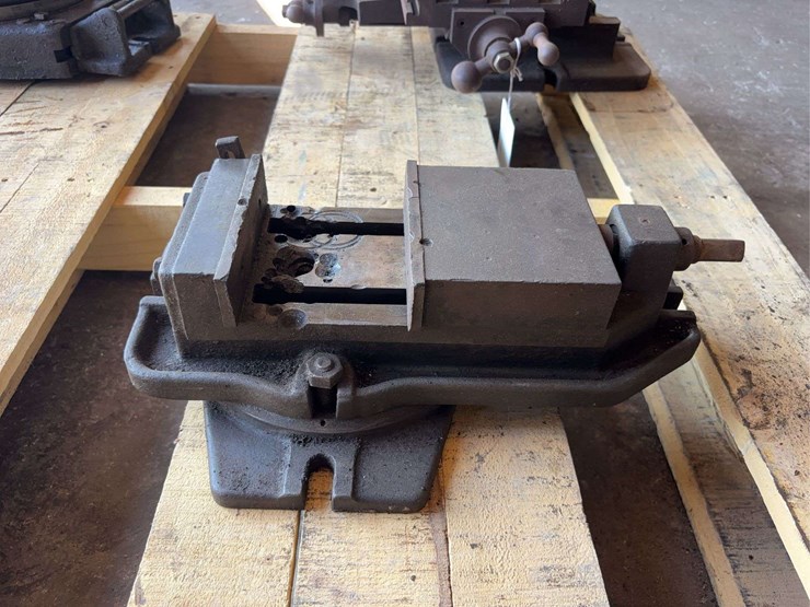 bfc-(125)-heavy-duty-milling-swivel-vise-image-2