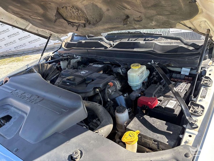 2019-ram-4500-4x4-s/a-dump-truck-image-22