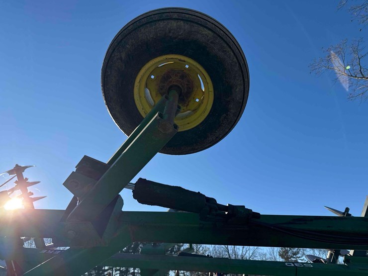 john-deere-630-image-19