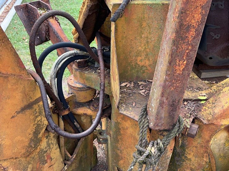 minneapolis-moline-diesel-backhoe-image-46