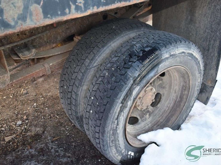 2003-ford-f550-image-7