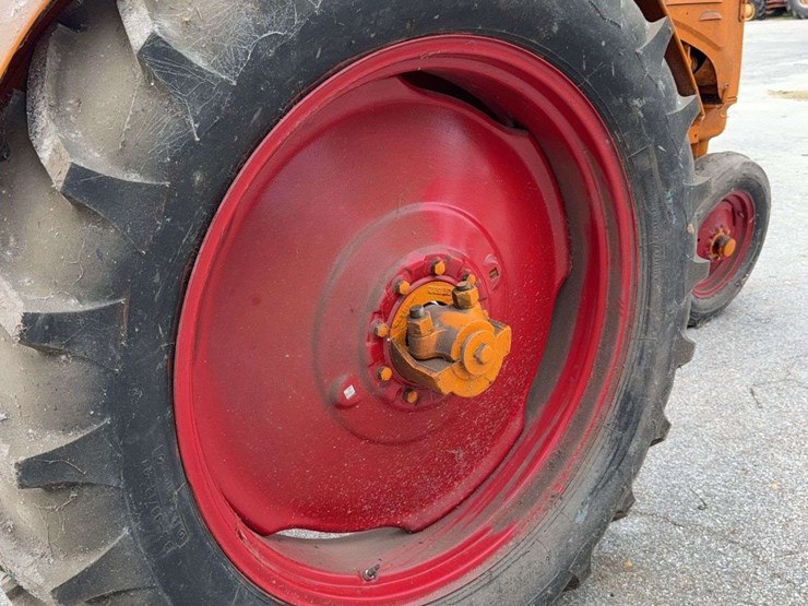 minneapolis-moline-image-33