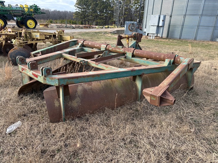 #38445-•-triple-j-levee-squeeze-image-3