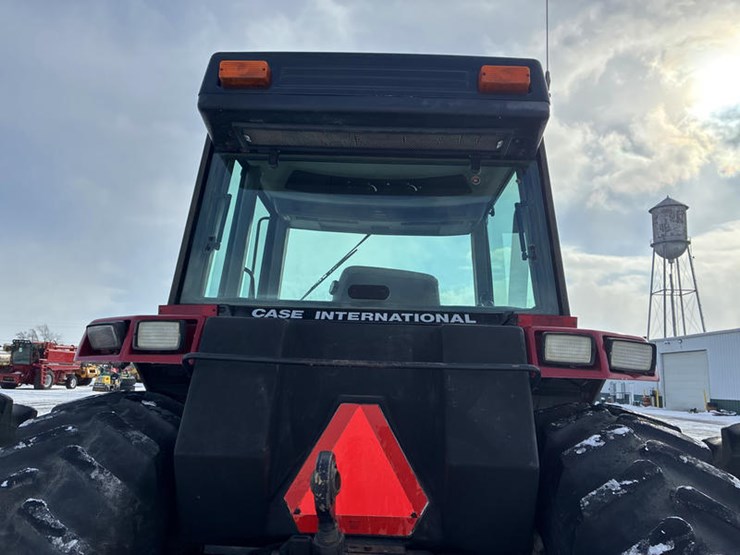 1988-case-ih-7130-image-21