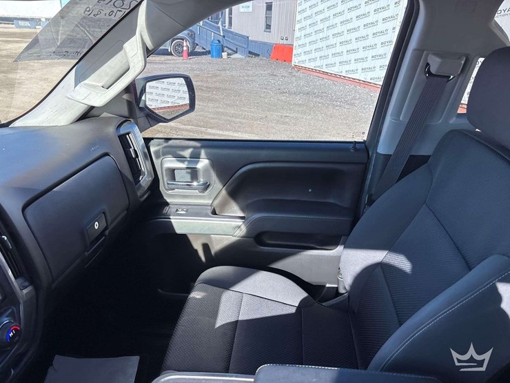 2015-chevrolet-silverado-1500-image-16