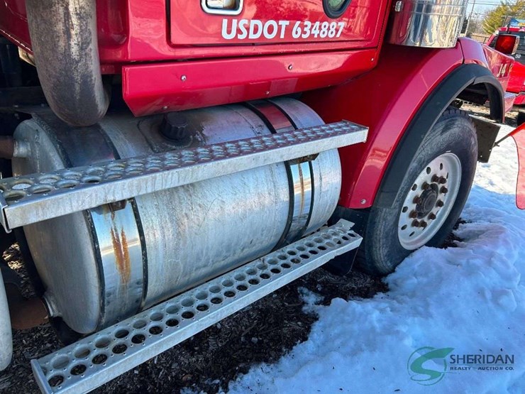 2001-western-star-4900-image-6