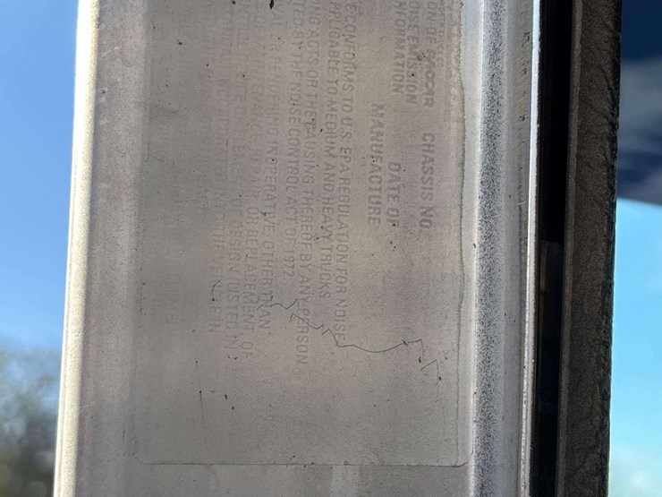 2016-kenworth-t800-image-11