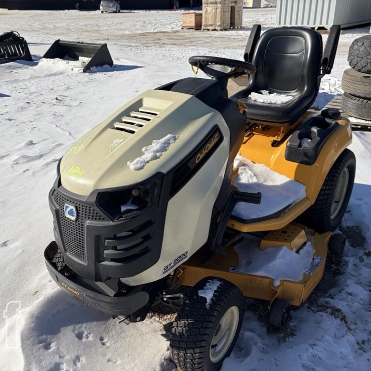CUB CADET GT2000