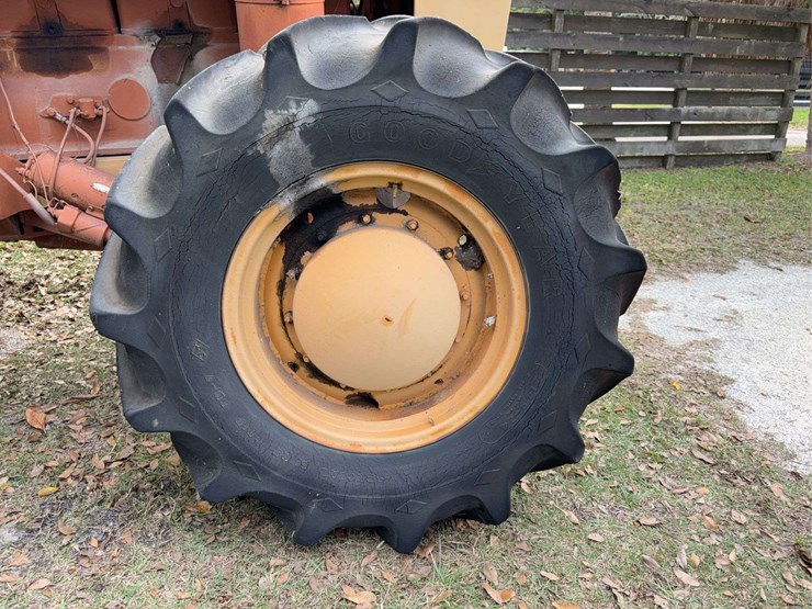 minneapolis-moline-g706-image-53