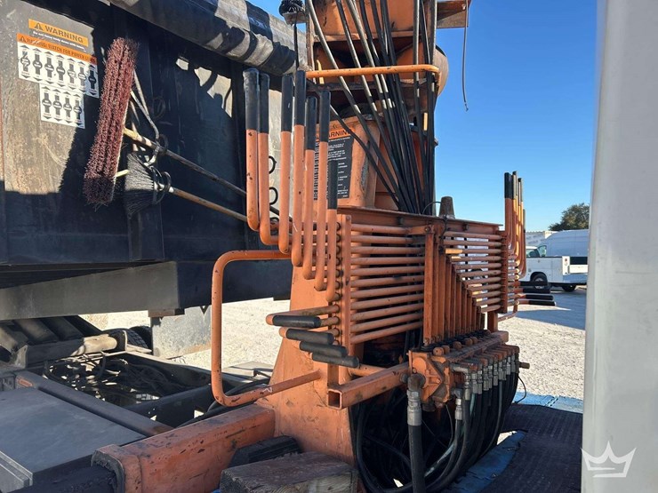 2011-international-durastar-4300-image-19