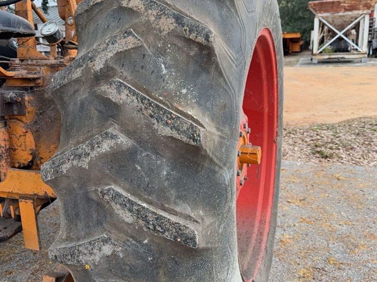 minneapolis-moline-diesel-image-11