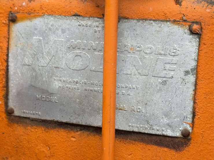 minneapolis-moline-335-image-7