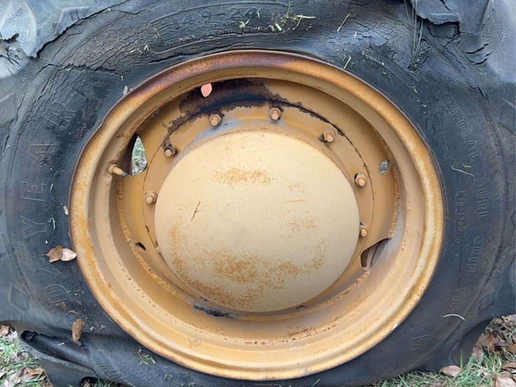 minneapolis-moline-g706-image-43