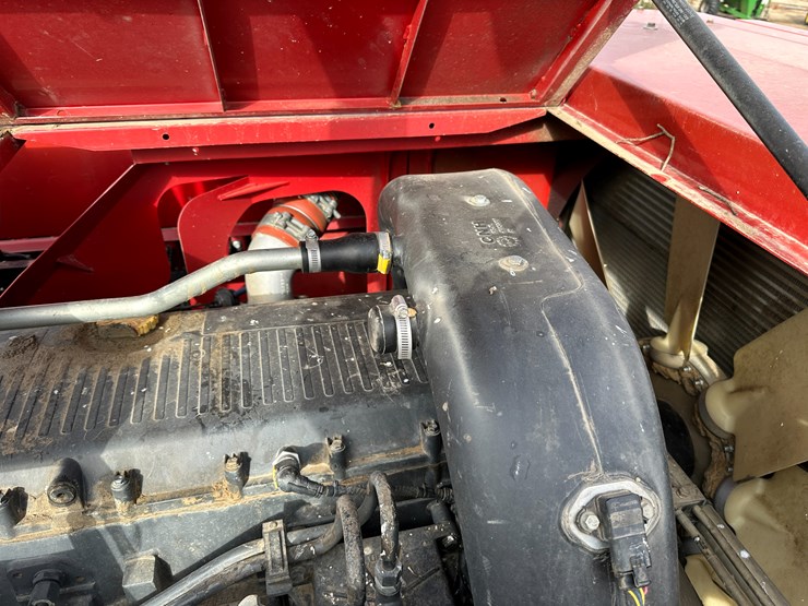 #38416-•-2016-case-axial-flow-8240-prwd-combine-yfg230343-image-73