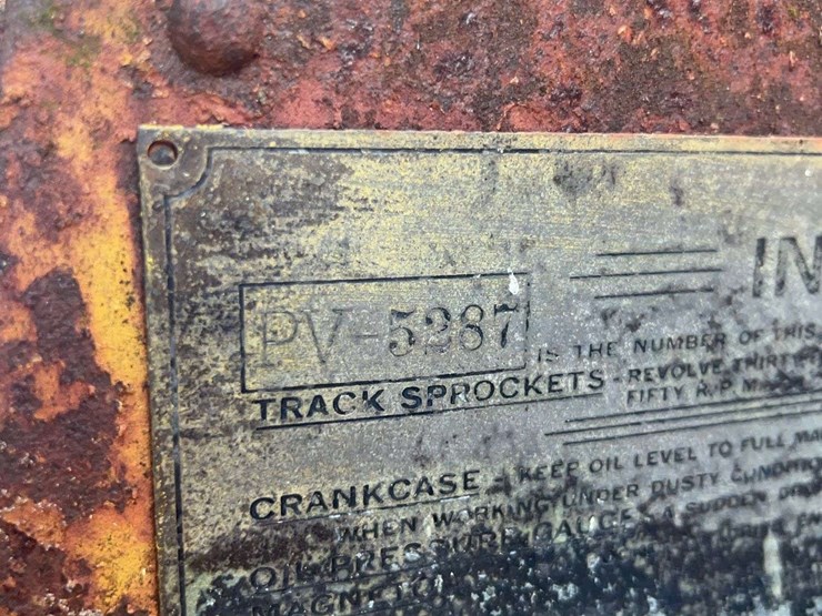 caterpillar-fifteen-crawler-image-37